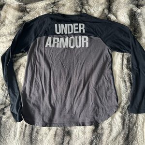 ❣️Under Armour Long Sleeve Workout shirt!❣️
